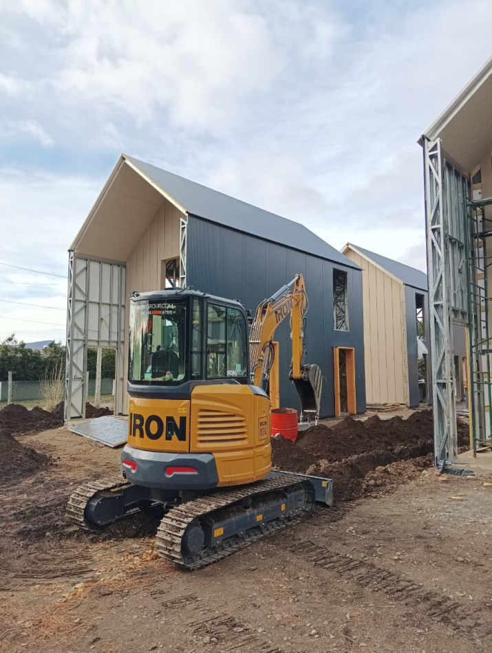 A estrenar Casa 1 independiente 3 ambientes  jardin cochera semicubierta 
