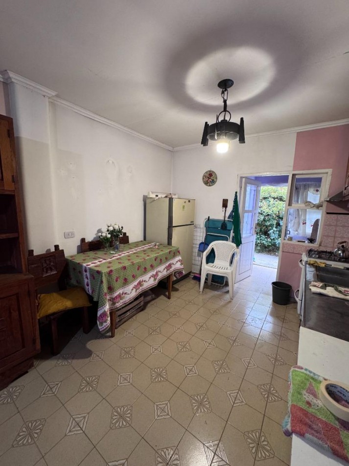 Casa en el centro en lote con factibilidad para edificio en venta Bariloche apta credito