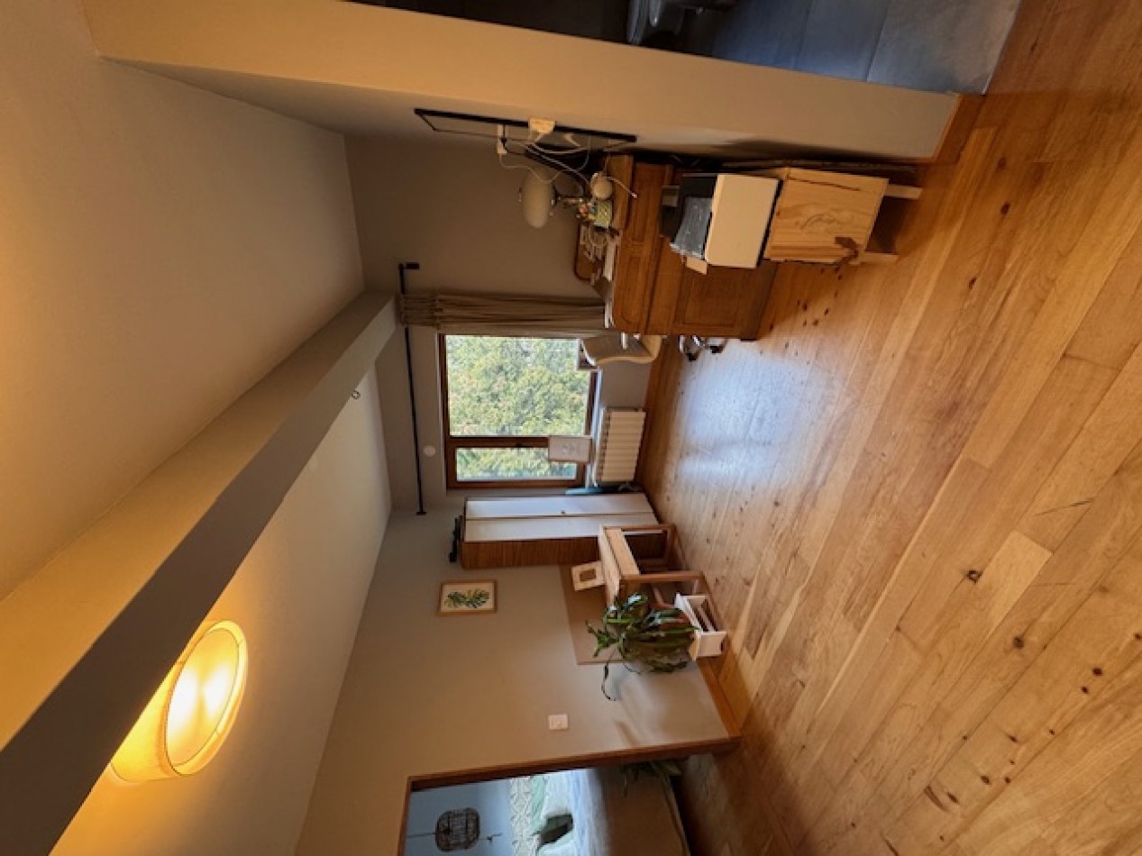 Amplia, luminosa y con vista al lago 