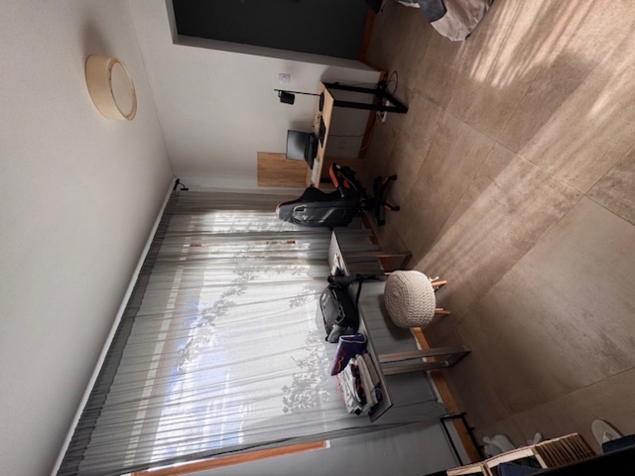 Amplia, luminosa y con vista al lago 