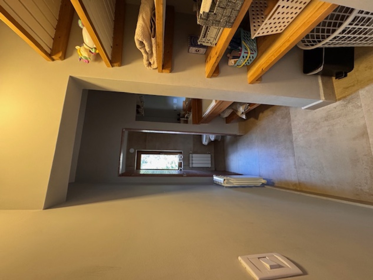 Amplia, luminosa y con vista al lago 