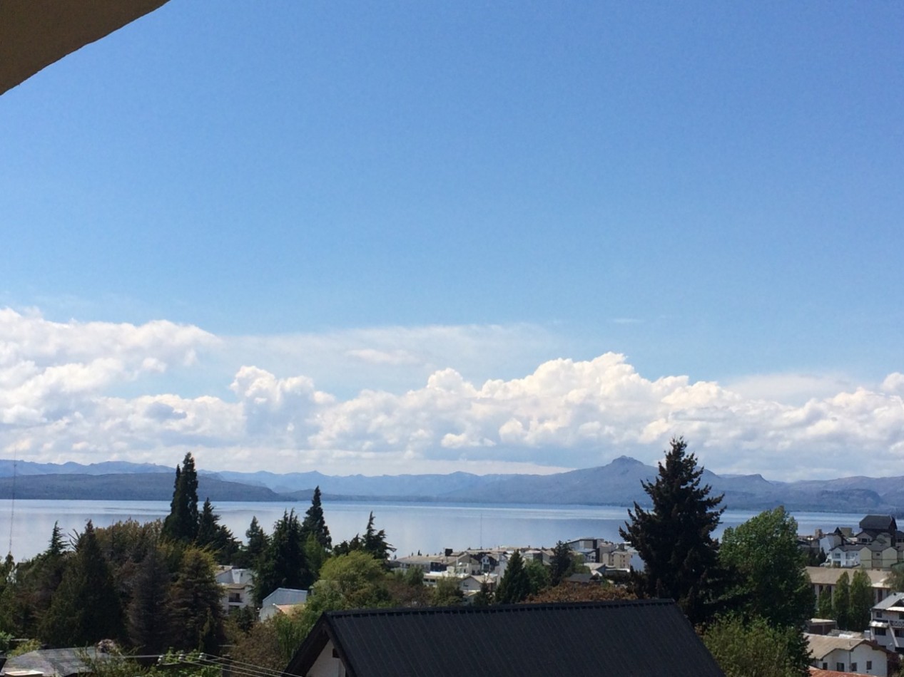 Duplex con vista al lago 