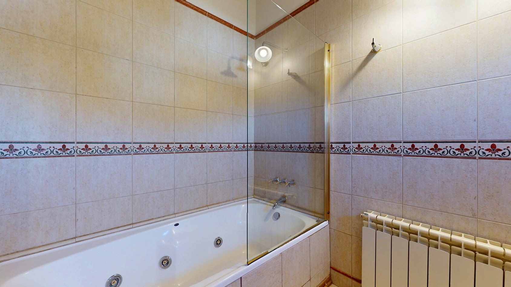 7 ambientes en Dina Huapi posibilidad de independizar el quincho como departamento anexo propiedad con potencial para desarrollar vivienda mas renta ideal