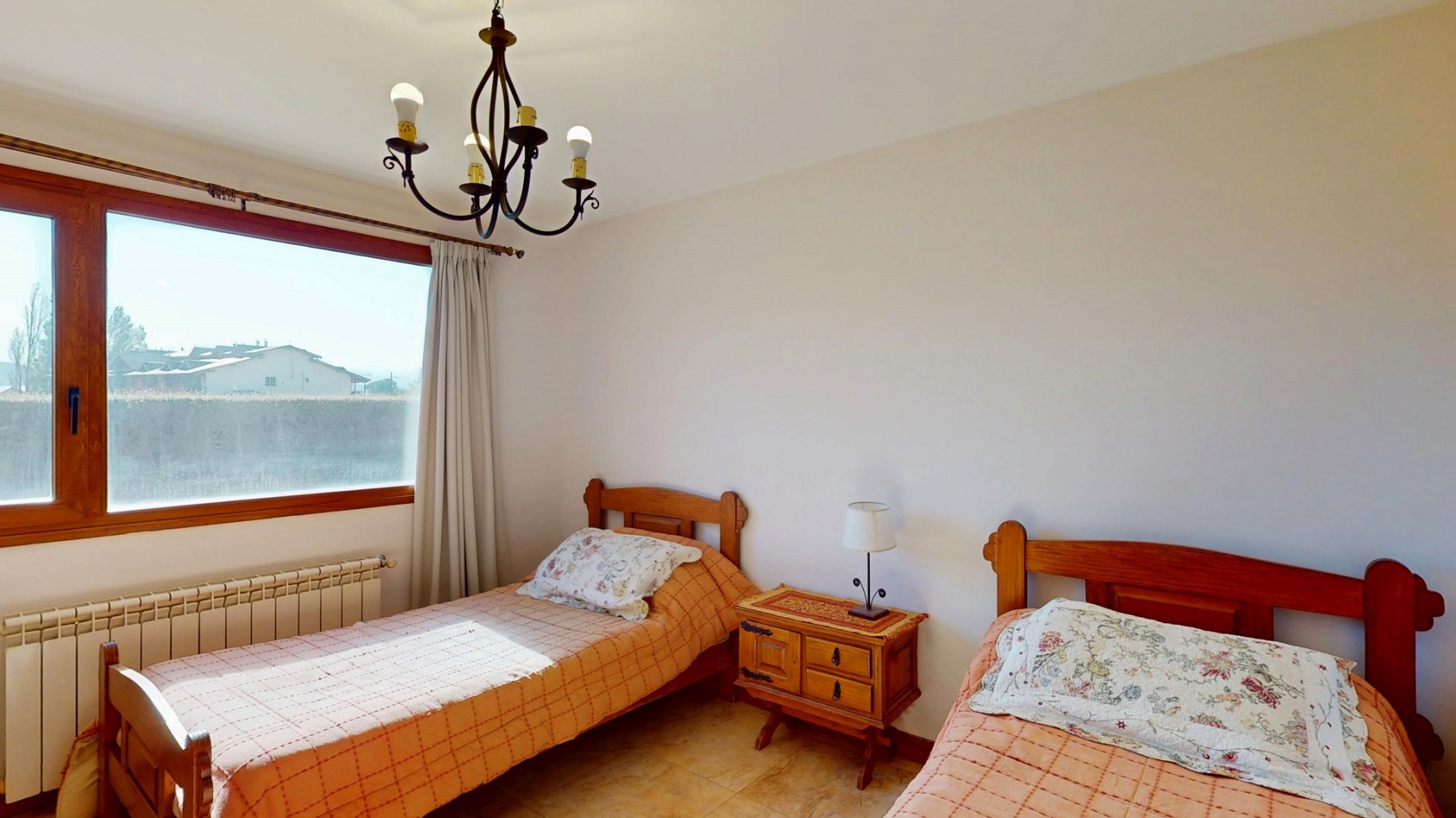 7 ambientes en Dina Huapi posibilidad de independizar el quincho como departamento anexo propiedad con potencial para desarrollar vivienda mas renta ideal