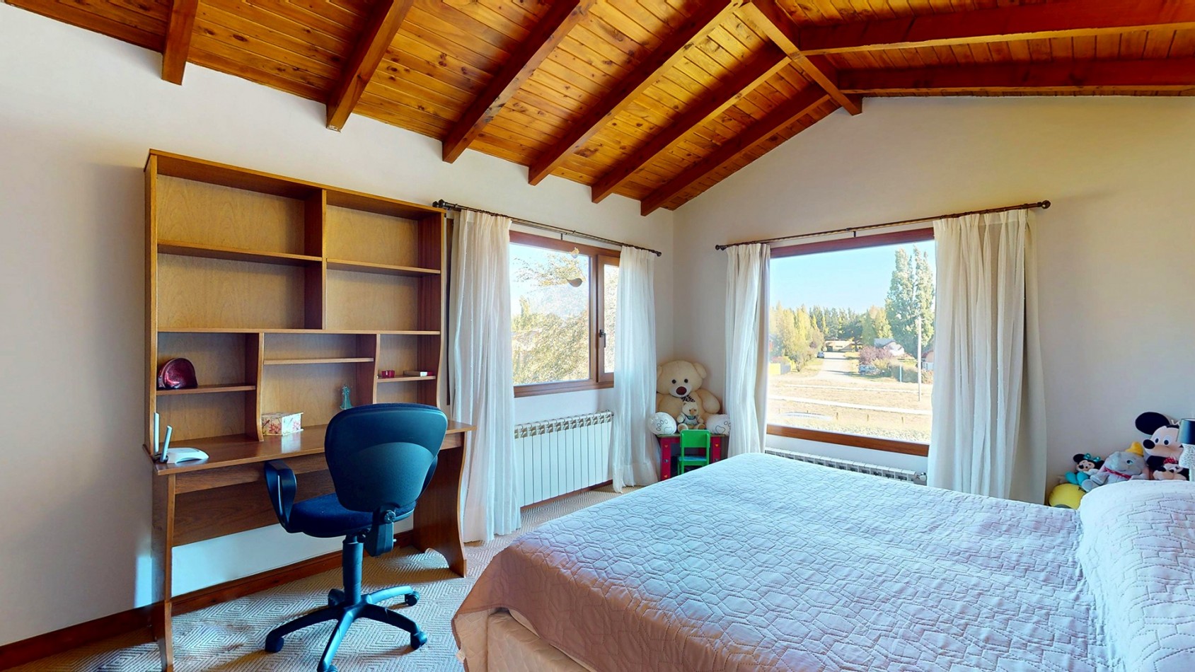 7 ambientes en Dina Huapi posibilidad de independizar el quincho como departamento anexo propiedad con potencial para desarrollar vivienda mas renta ideal