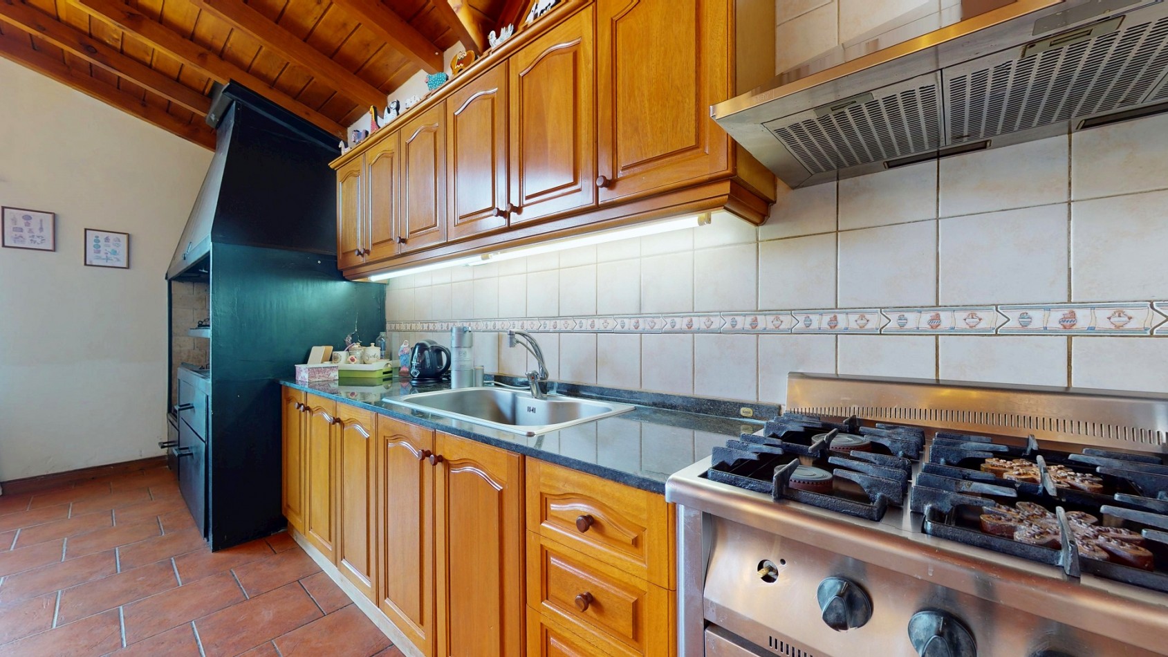 7 ambientes en Dina Huapi posibilidad de independizar el quincho como departamento anexo propiedad con potencial para desarrollar vivienda mas renta ideal