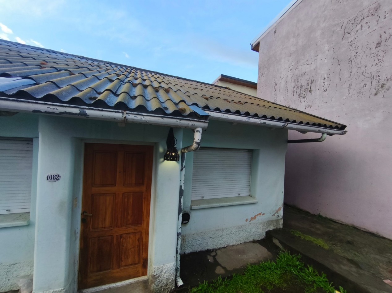 Casa en el centro en lote con factibilidad para edificio en venta Bariloche apta credito