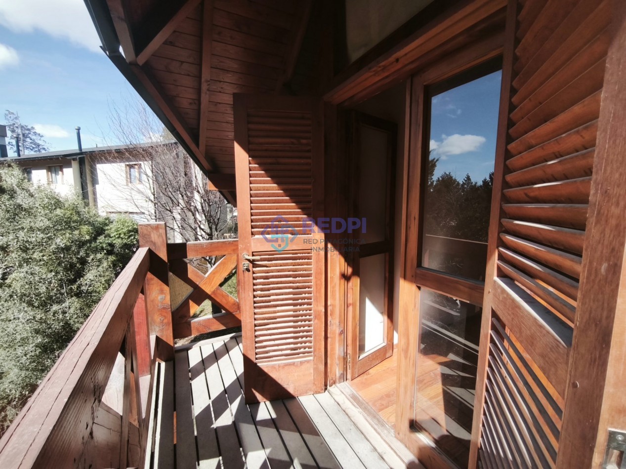 Ph con jardin en barrio Las Margaritas alquiler permanente en Bariloche 