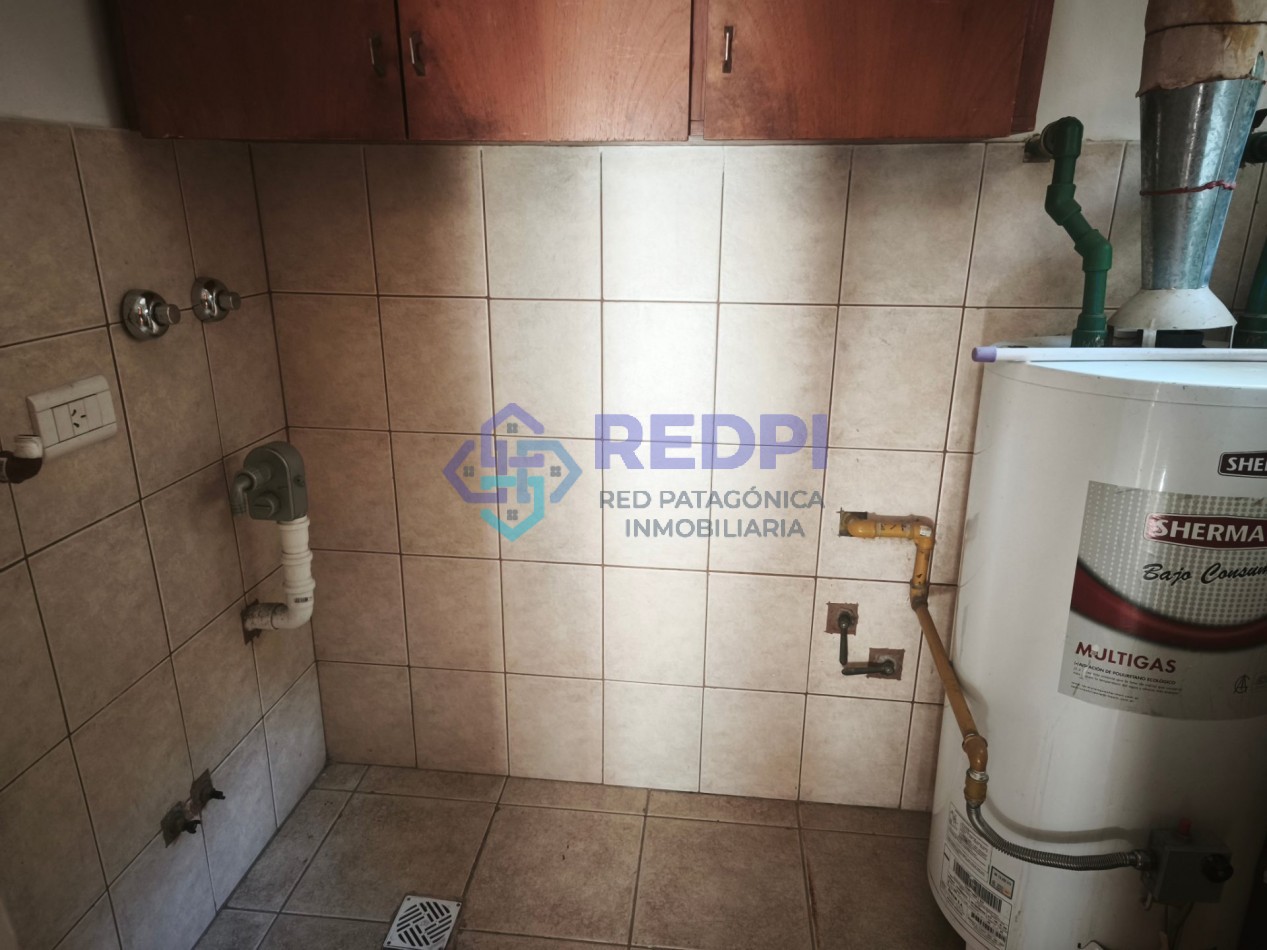 Casa de tres dormitorios en barrio Las Margaritas alquiler permanente 