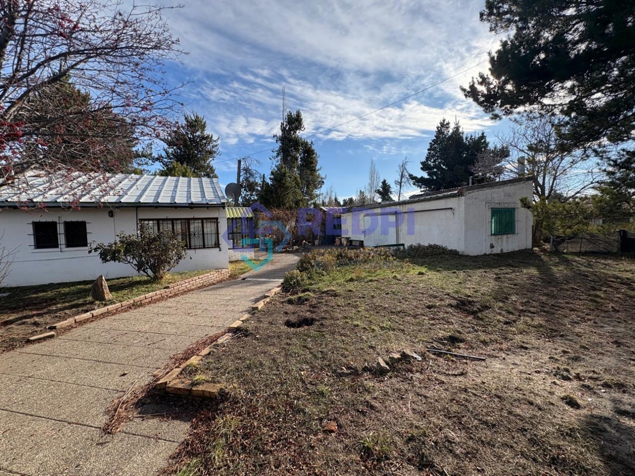 Lote plano con casa gas de red a 100 m del Rio Limay