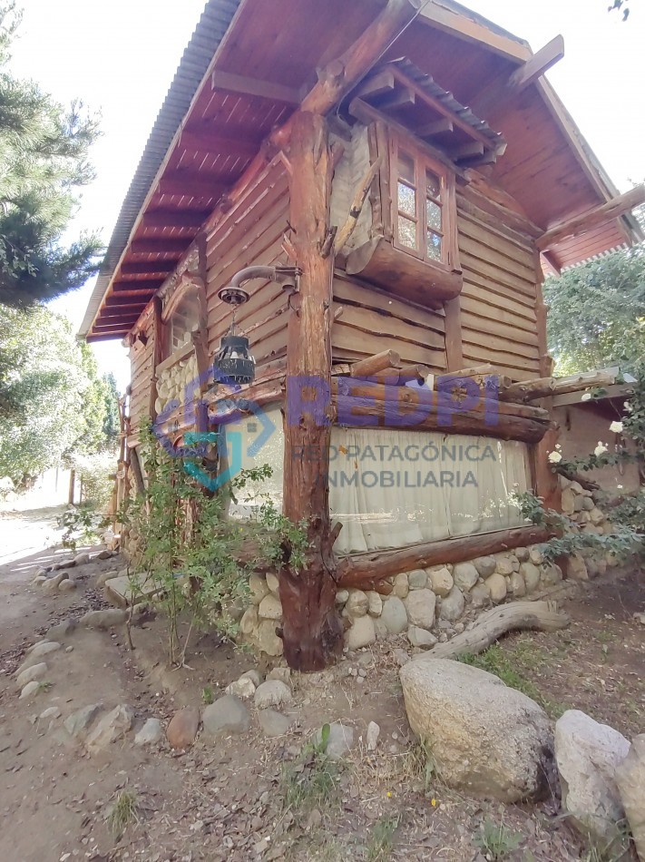 Un RINCON DE ARTE en Las Victorias, al este de Bariloche. Ideal vivienda + renta