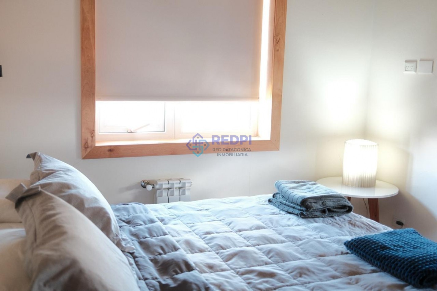 Departamento 2 ambientes con entrepiso cochera porton automatizado impecable en venta Bariloche Barrio San Francisco apto credito apto profesional y turismo 