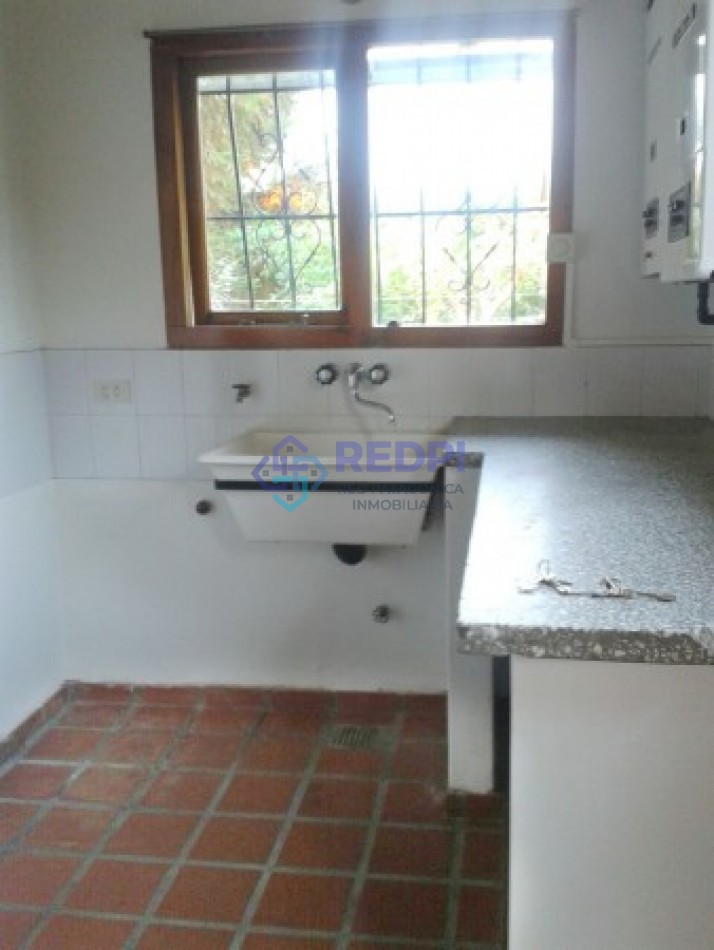 Casa 4 amb en Melipal  con factibilidad para ampliar