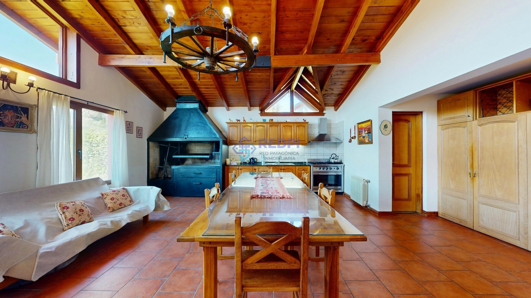 7 ambientes en Dina Huapi posibilidad de independizar el quincho como departamento anexo propiedad con potencial para desarrollar vivienda mas renta ideal