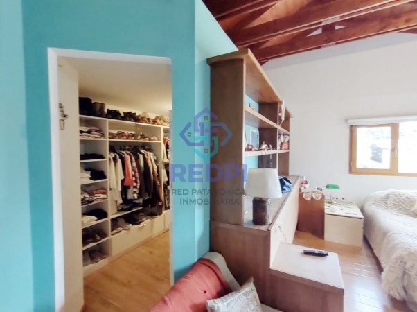 Amplia casa de 7 ambientes en Barrio Tres Lagos, Bariloche