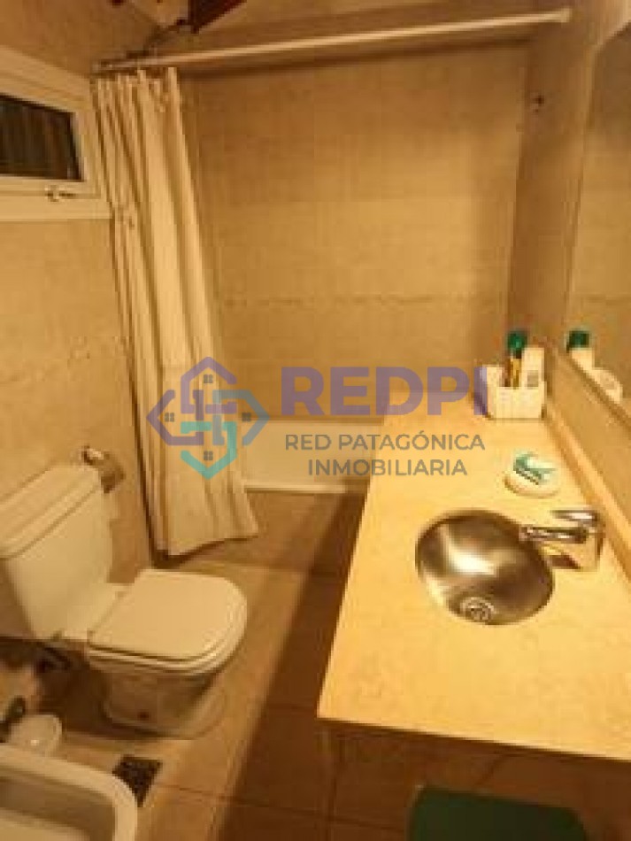 Departamento urbano con vista al lago 