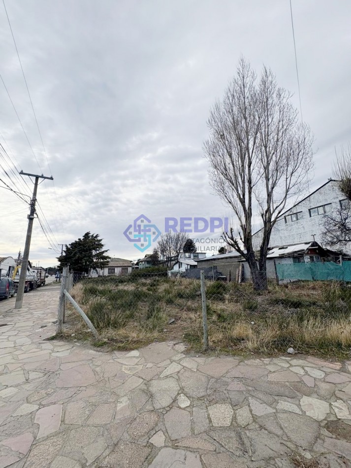 Lote urbano en esquina 