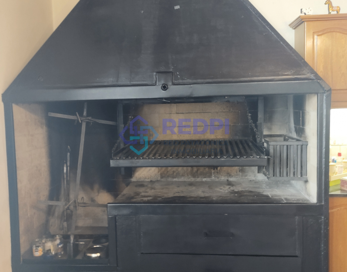 5 dorm con amplio quincho o depto en Dina Huapi