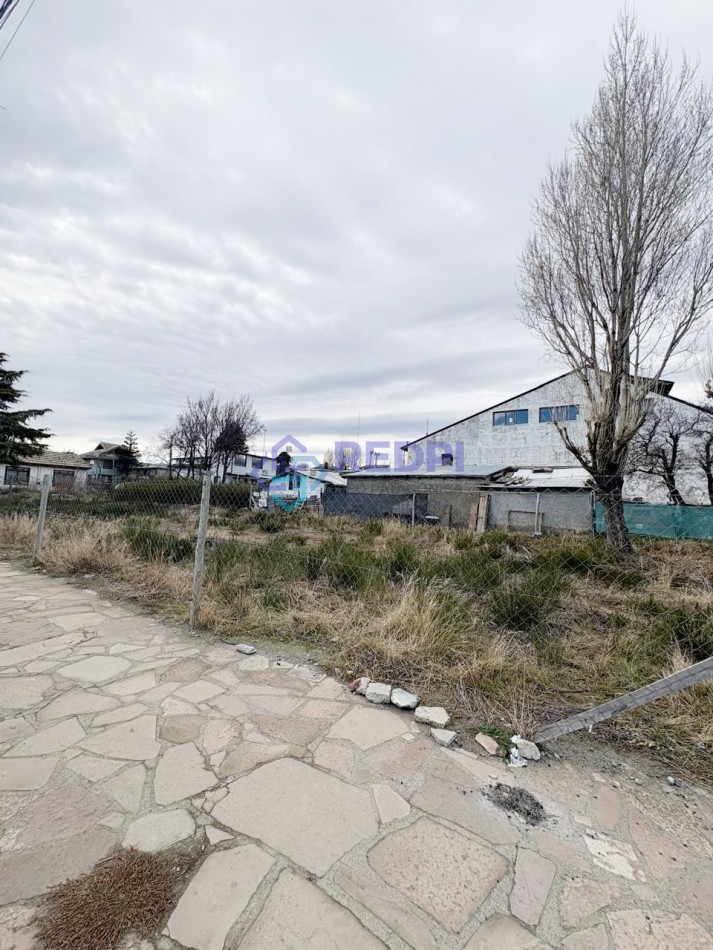 Lote urbano en esquina 