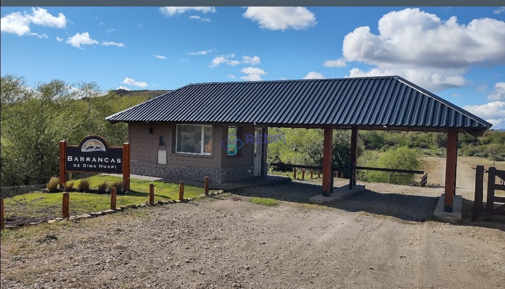 Lote con vista panoramica al Lago y Cordillera en Barrio Privado Barrancas de Dina Huapi