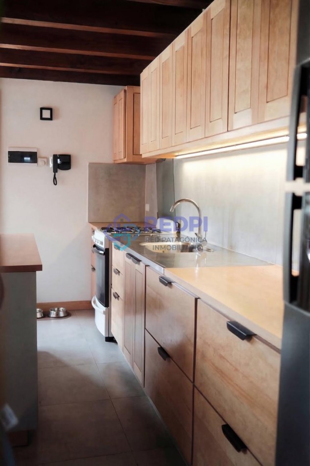 Departamento 2 ambientes con entrepiso cochera porton automatizado impecable en venta Bariloche Barrio San Francisco apto credito apto profesional y turismo 