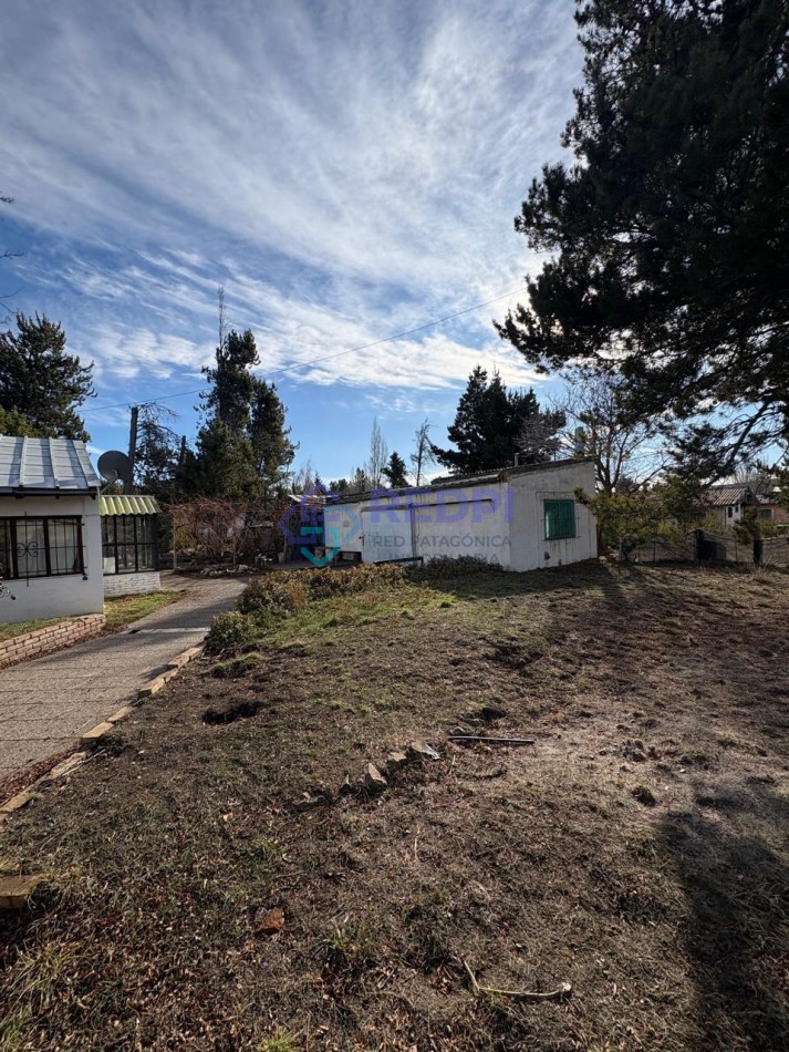 Lote con casa a 100m del lago, del Limay y de la ruta en Dina Huapi