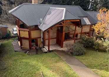 Casa de tres dormitorios en barrio Las Margaritas alquiler permanente 
